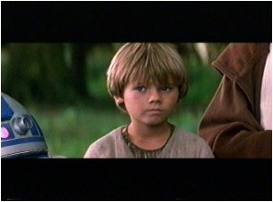 R2D2 - Anakin Skywalker - ledwo widoczny Obi Wan Kenobi