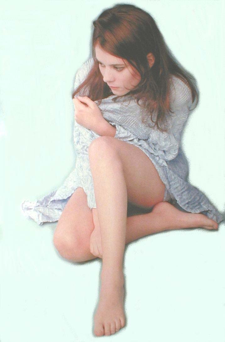 annaFRIEL040