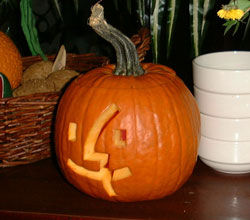 mac-o-lantern.jpg