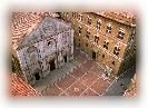 Vista dall'alto della Piazza Pio II e del Duomo